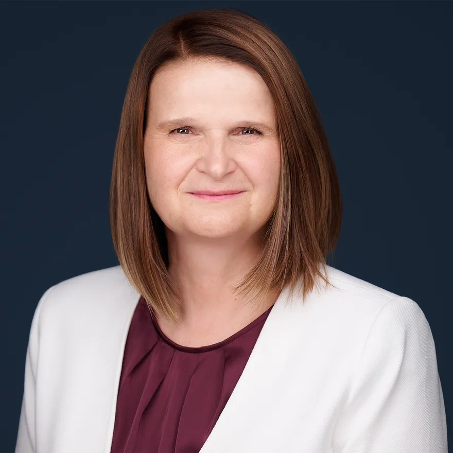 Maria Buscsei, Total Rewards consultant